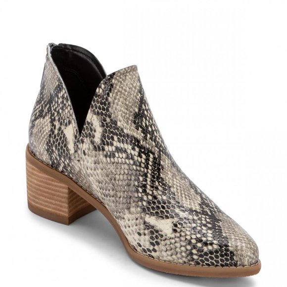 NEW Blondo Women Esmee Waterproof Cream Snakeskin Embossed Cutout Ankle Dress - Picture 2 of 7